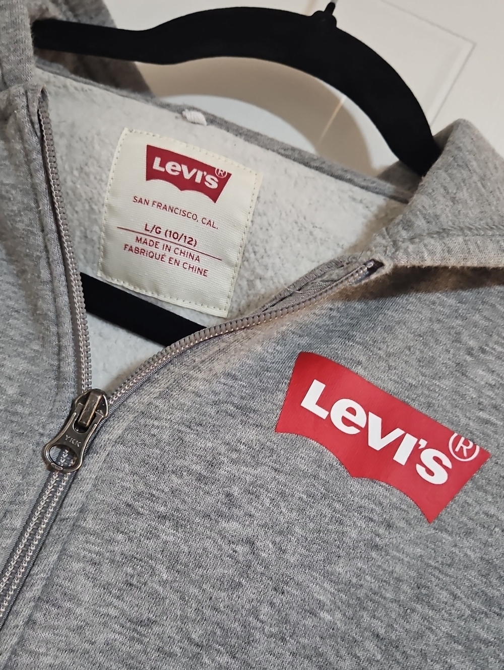 Levi's Kids Large Gray Zip-Up Hoodie with Red Logo - Picture 2 of 5